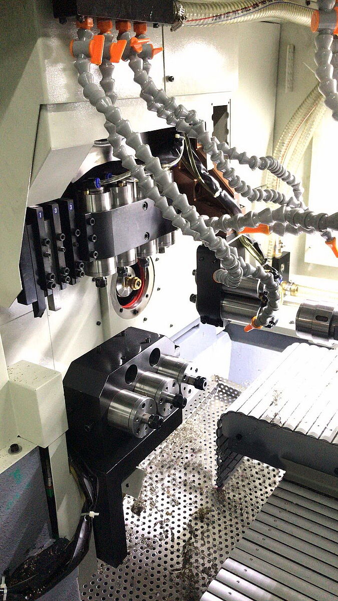 Dental implant production lathe High speed milling and drilling at 30